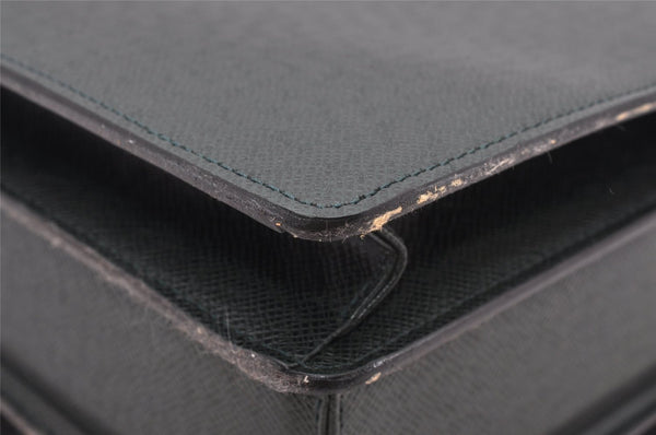 Auth Louis Vuitton Taiga Ural Business Bag Briefcase Green M30024 LV Junk K4861