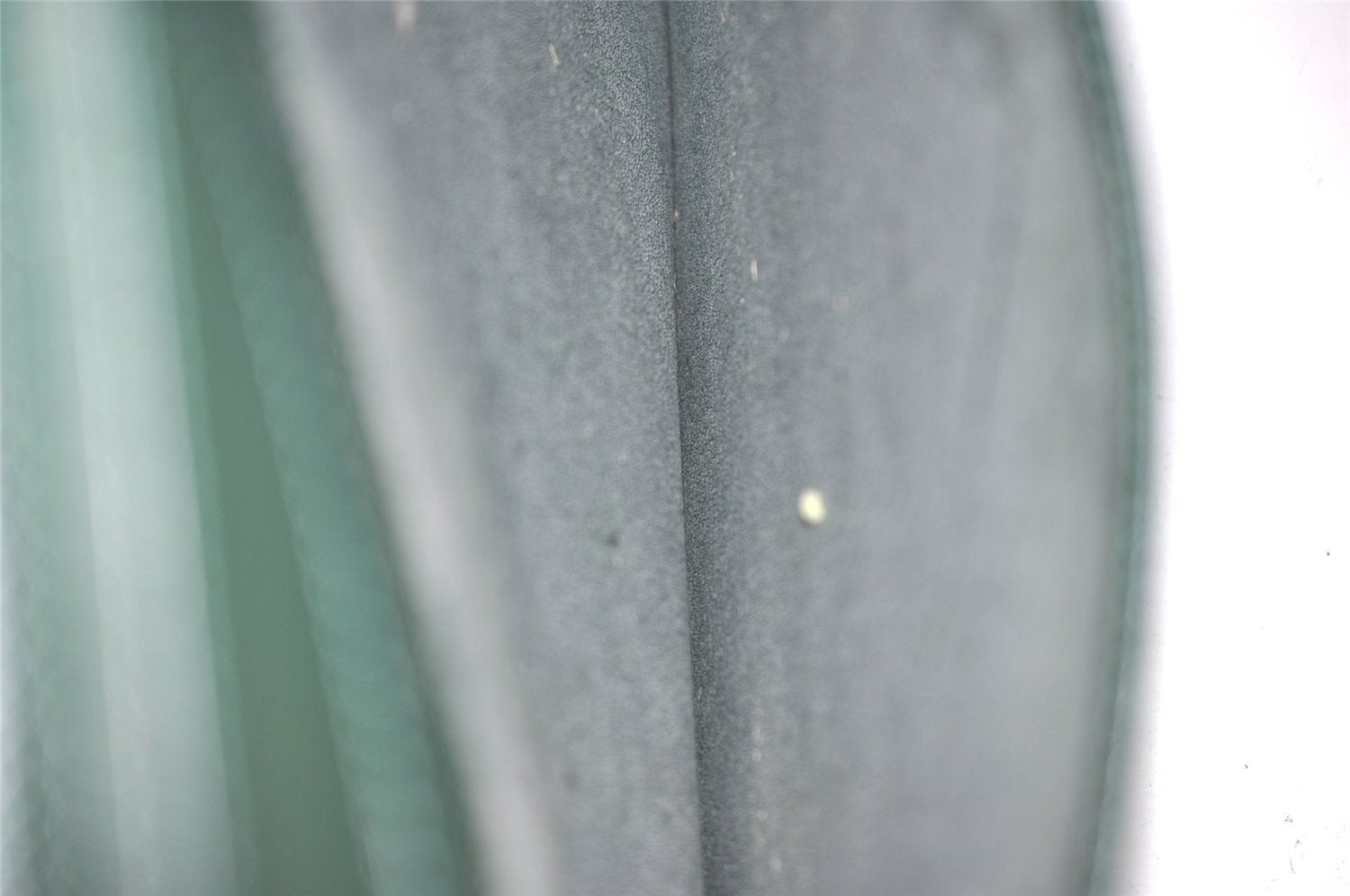 Auth Louis Vuitton Taiga Ural Business Bag Briefcase Green M30024 LV Junk K4861