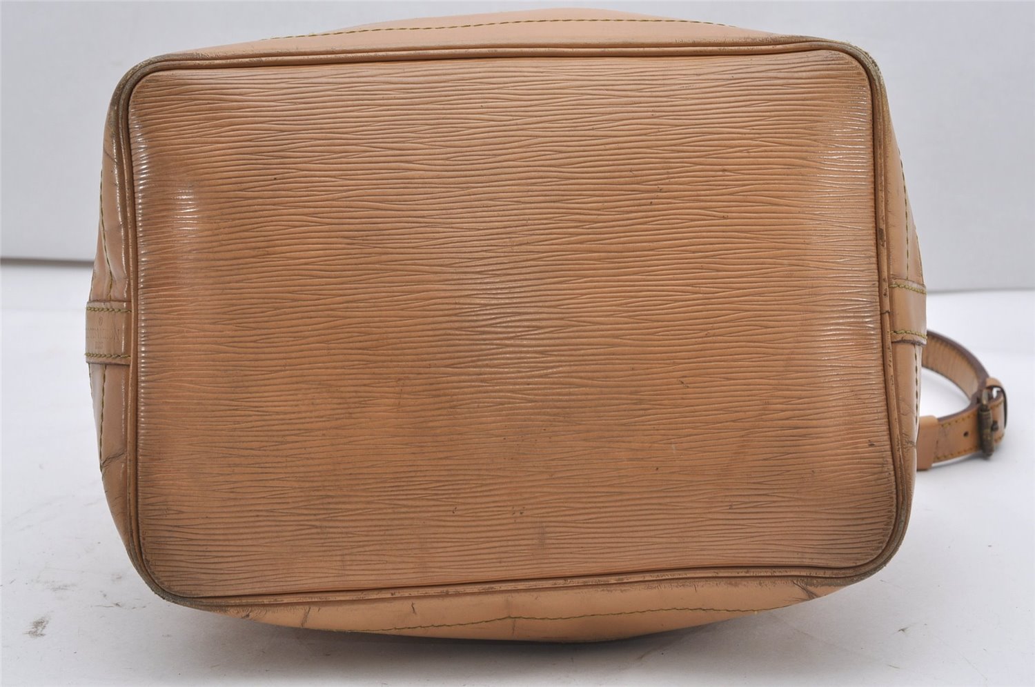 Authentic Louis Vuitton Epi Noe Shoulder Drawstring Bag Beige M44006 LV K4867