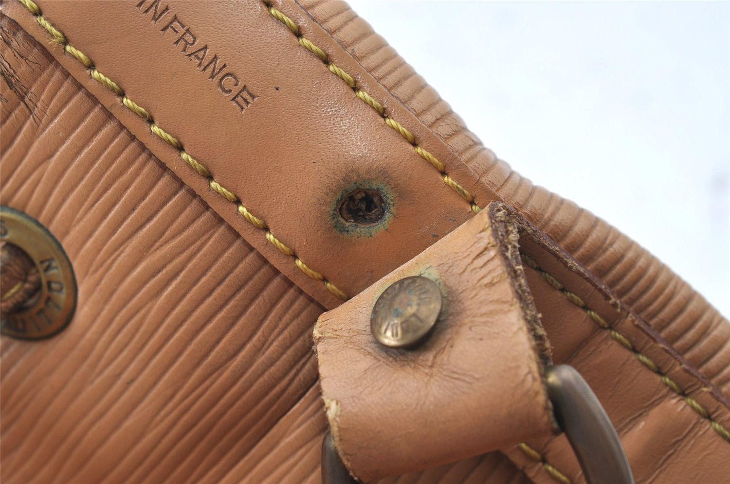 Authentic Louis Vuitton Epi Noe Shoulder Drawstring Bag Beige M44006 LV K4867