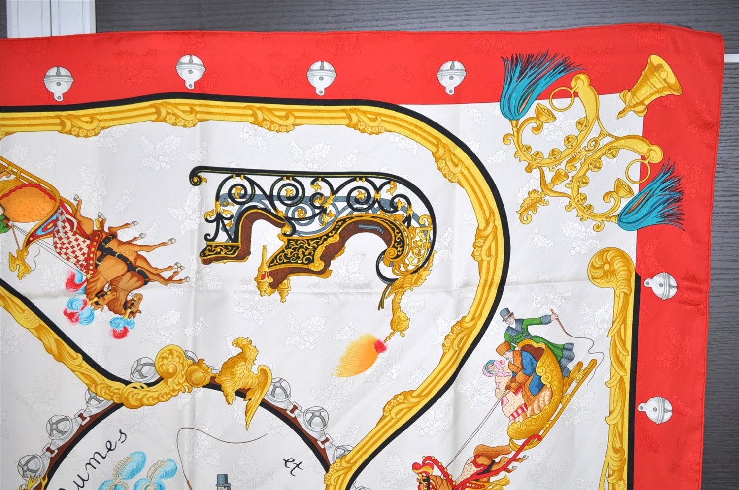 Authentic HERMES Carre 90 Scarf 