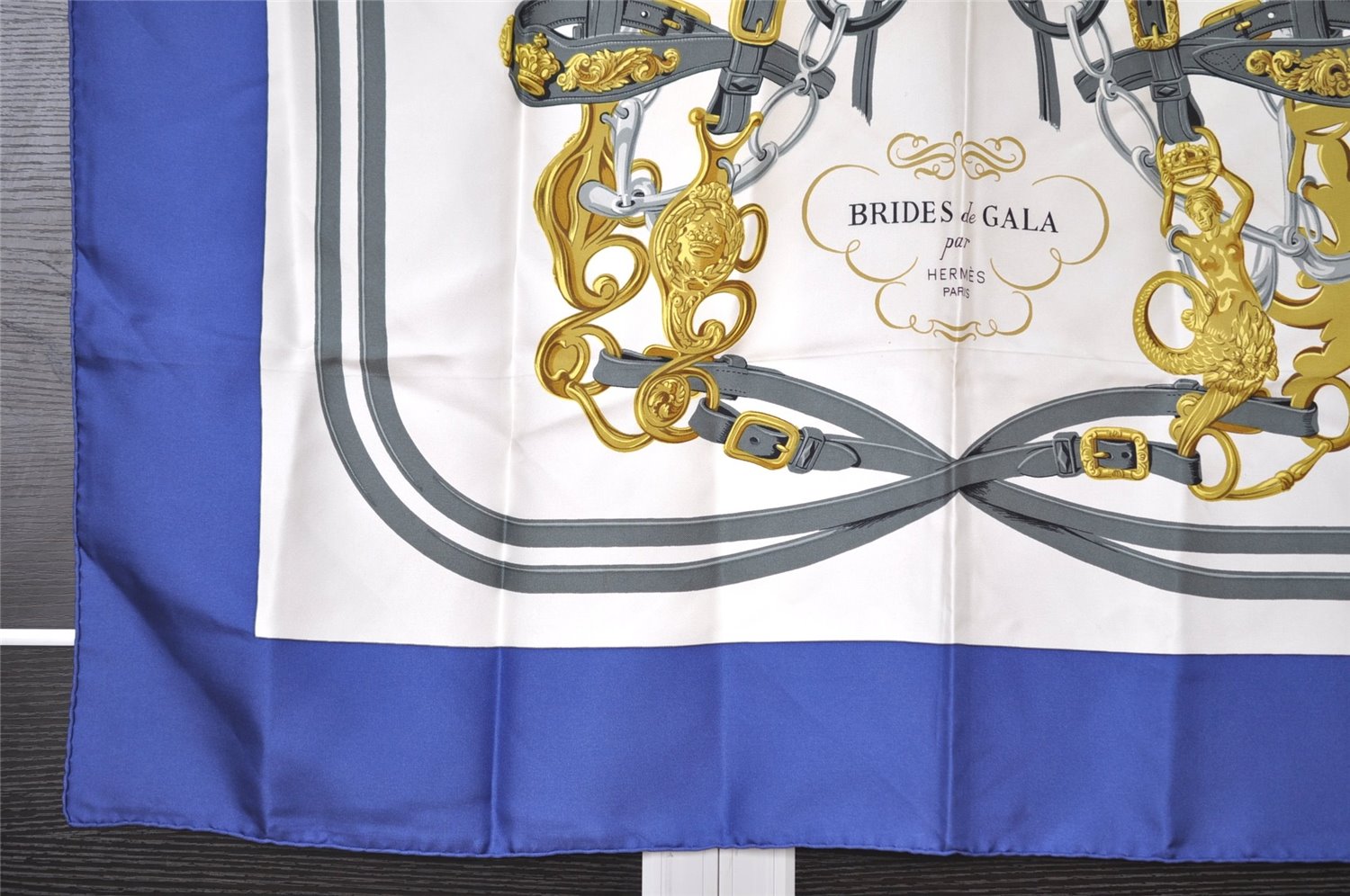 Authentic HERMES Carre 90 Scarf 