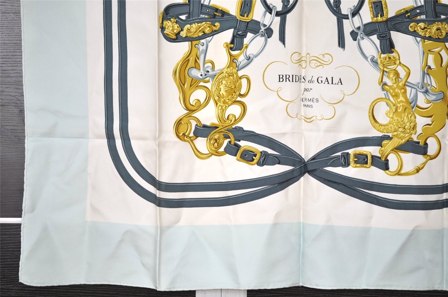 Authentic HERMES Carre 90 Scarf 