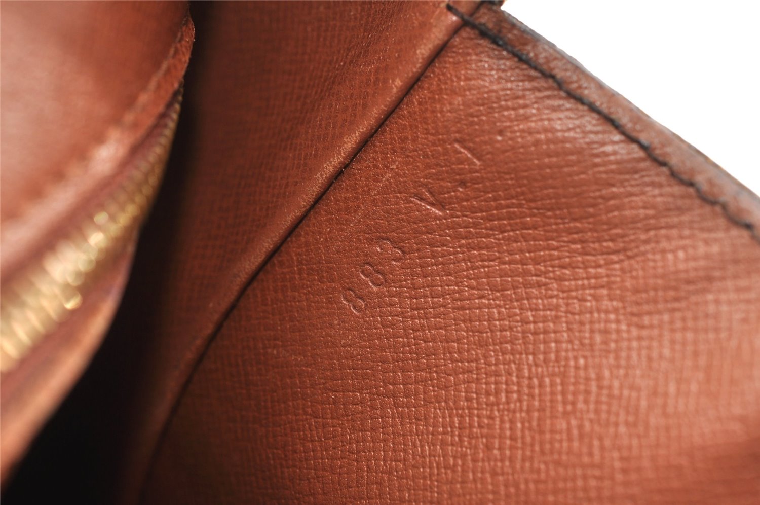 Authentic Louis Vuitton Monogram Saint Cloud GM M51242 Shoulder Cross Bag K4893