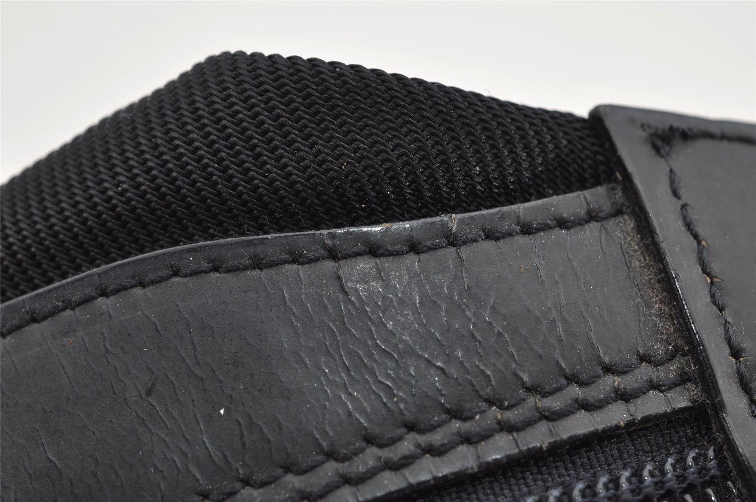 Authentic GUCCI Vintage Bamboo Shoulder Hand Bag Purse Nylon Leather Black K4895