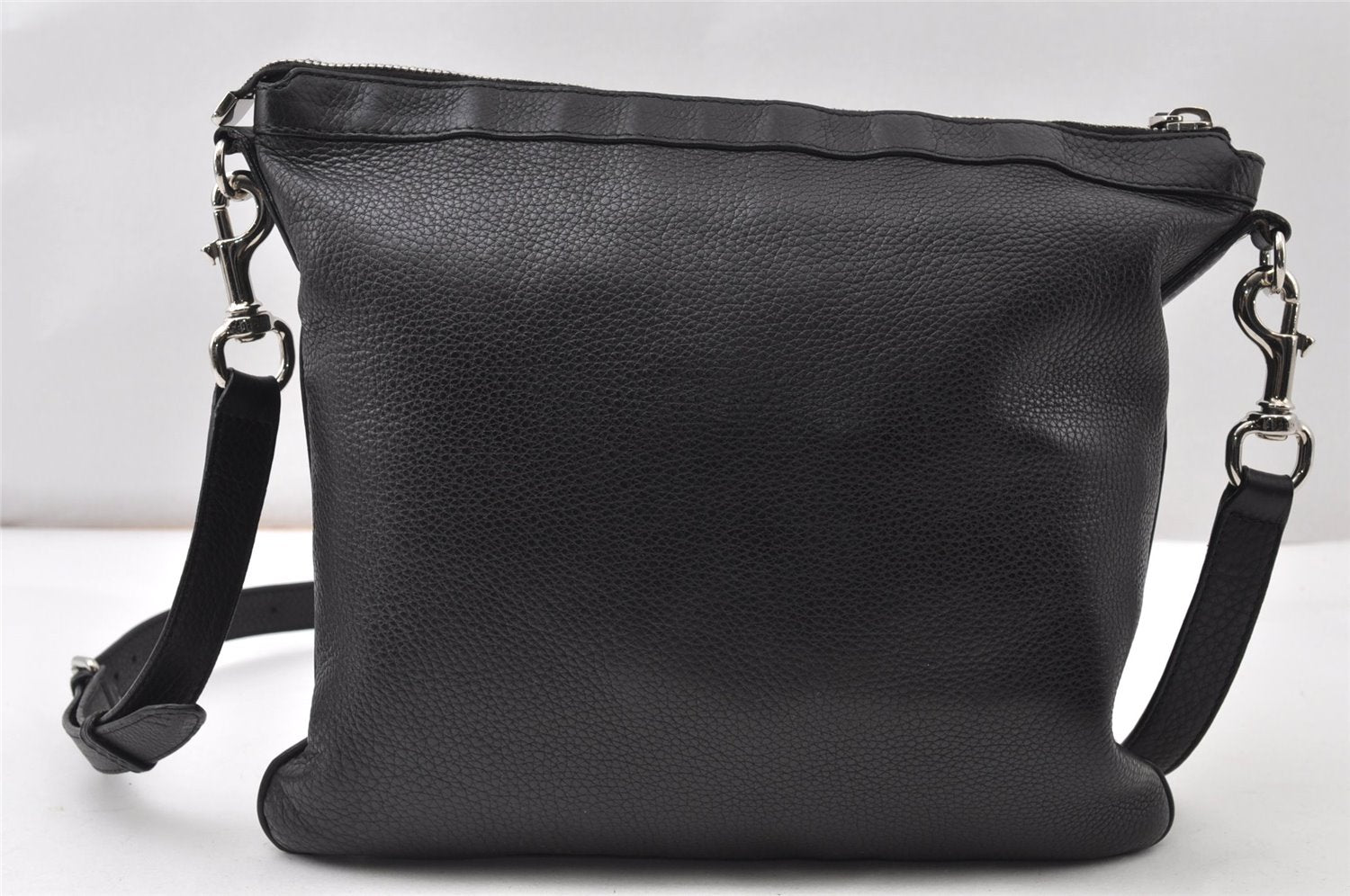 Authentic GUCCI Vintage Shoulder Cross Body Bag Leather 233329 Black K4918