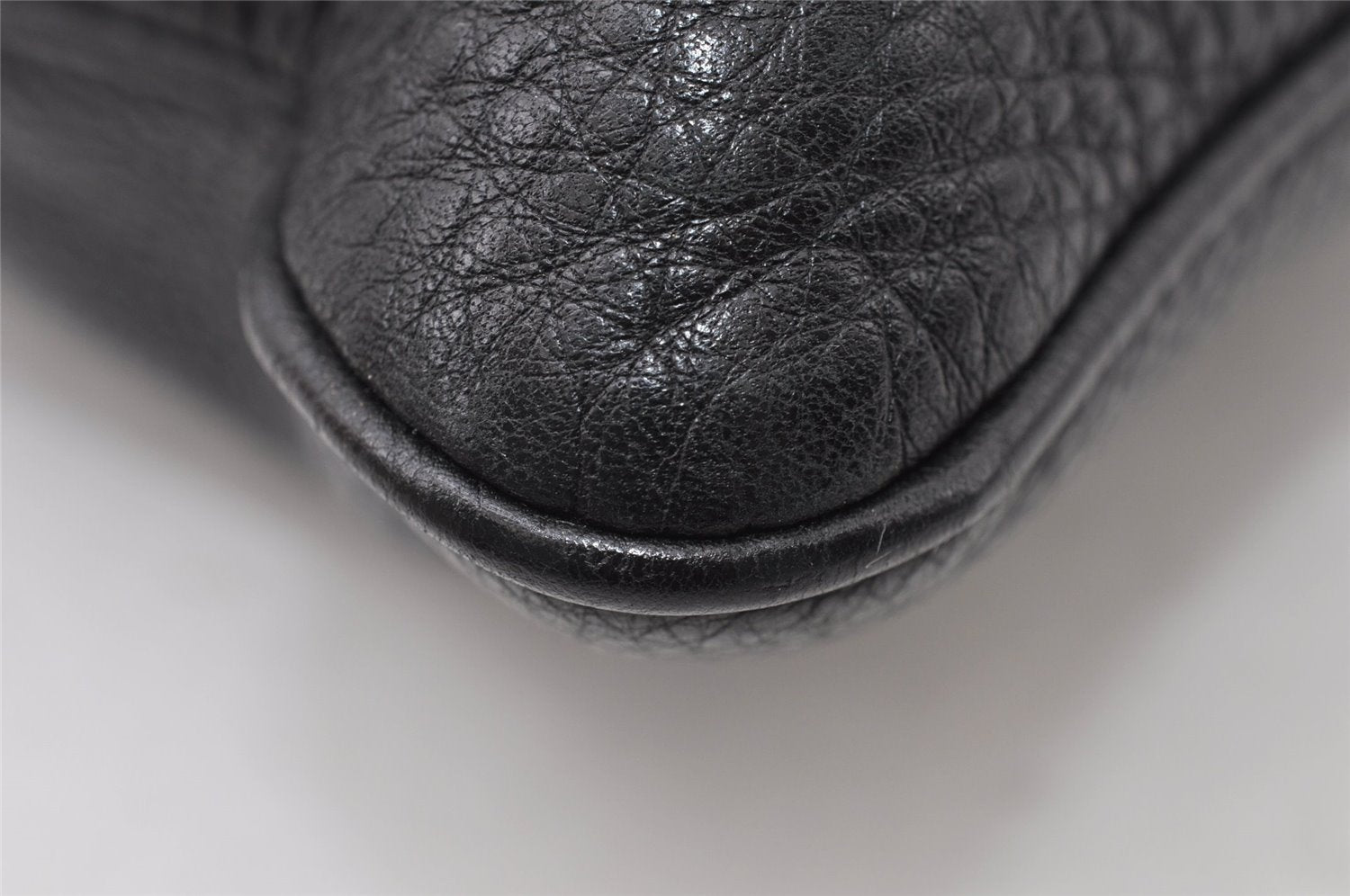 Authentic GUCCI Vintage Shoulder Cross Body Bag Leather 233329 Black K4918