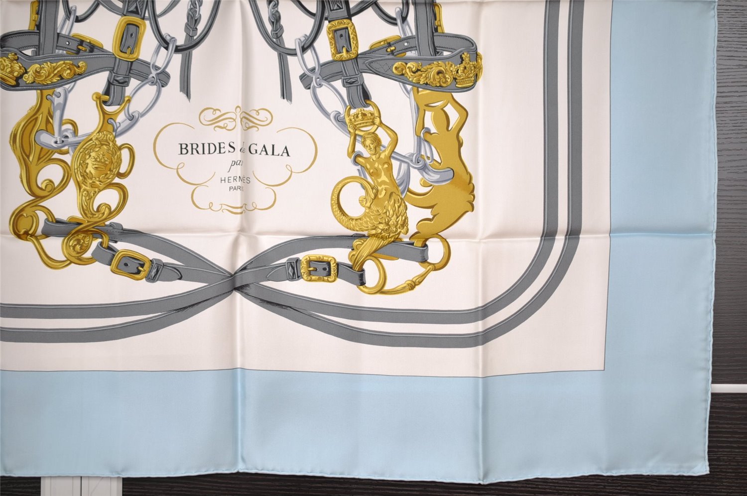 Authentic HERMES Carre 90 Scarf 