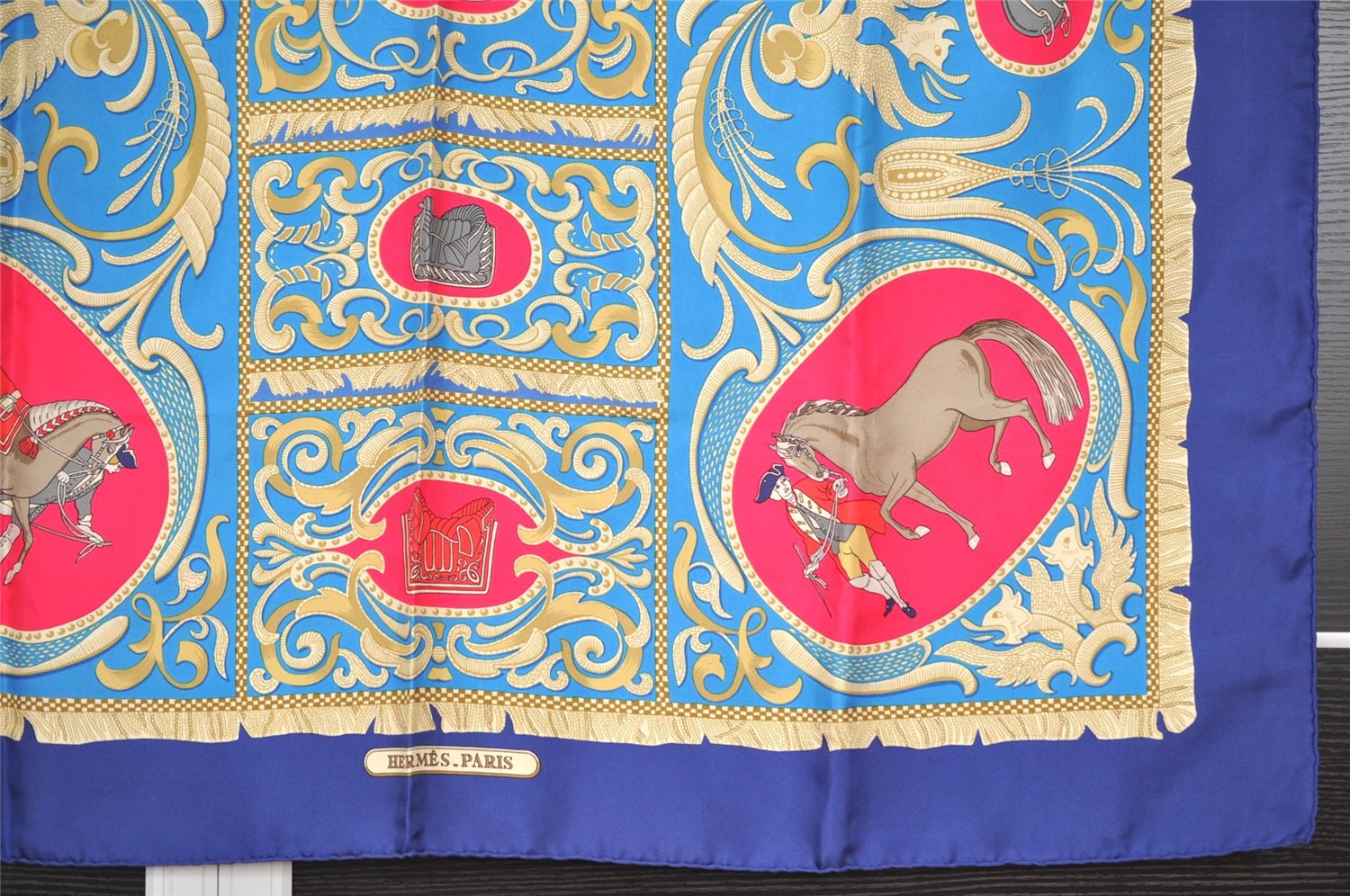 Authentic HERMES Carre 90 Scarf 