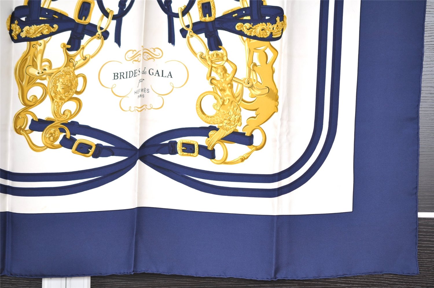 Authentic HERMES Carre 90 Scarf 