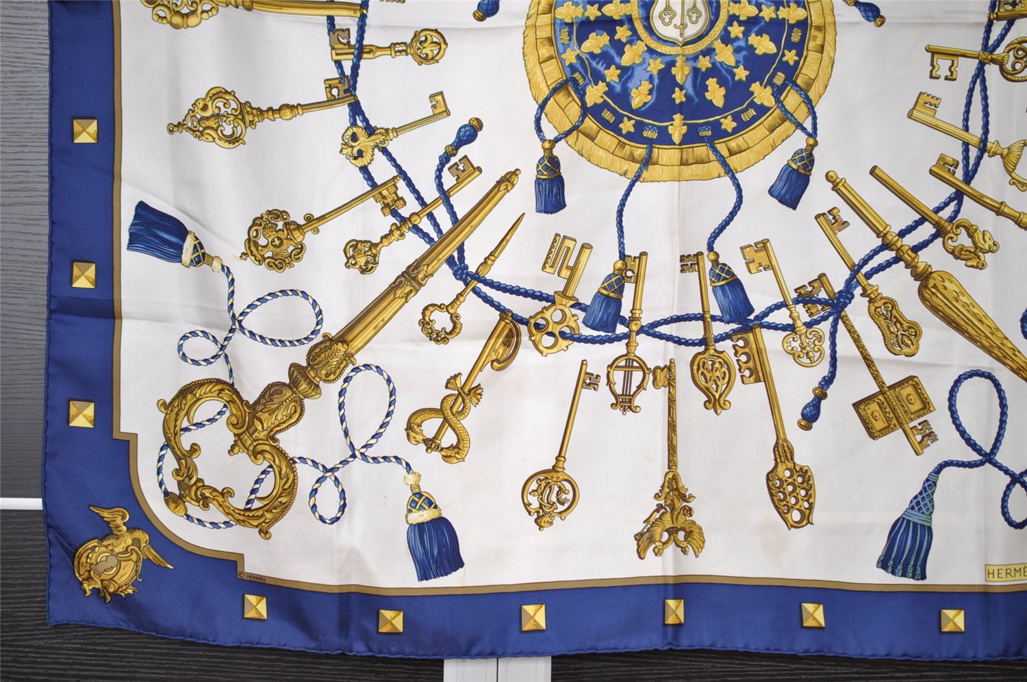 Authentic HERMES Carre 90 Scarf 