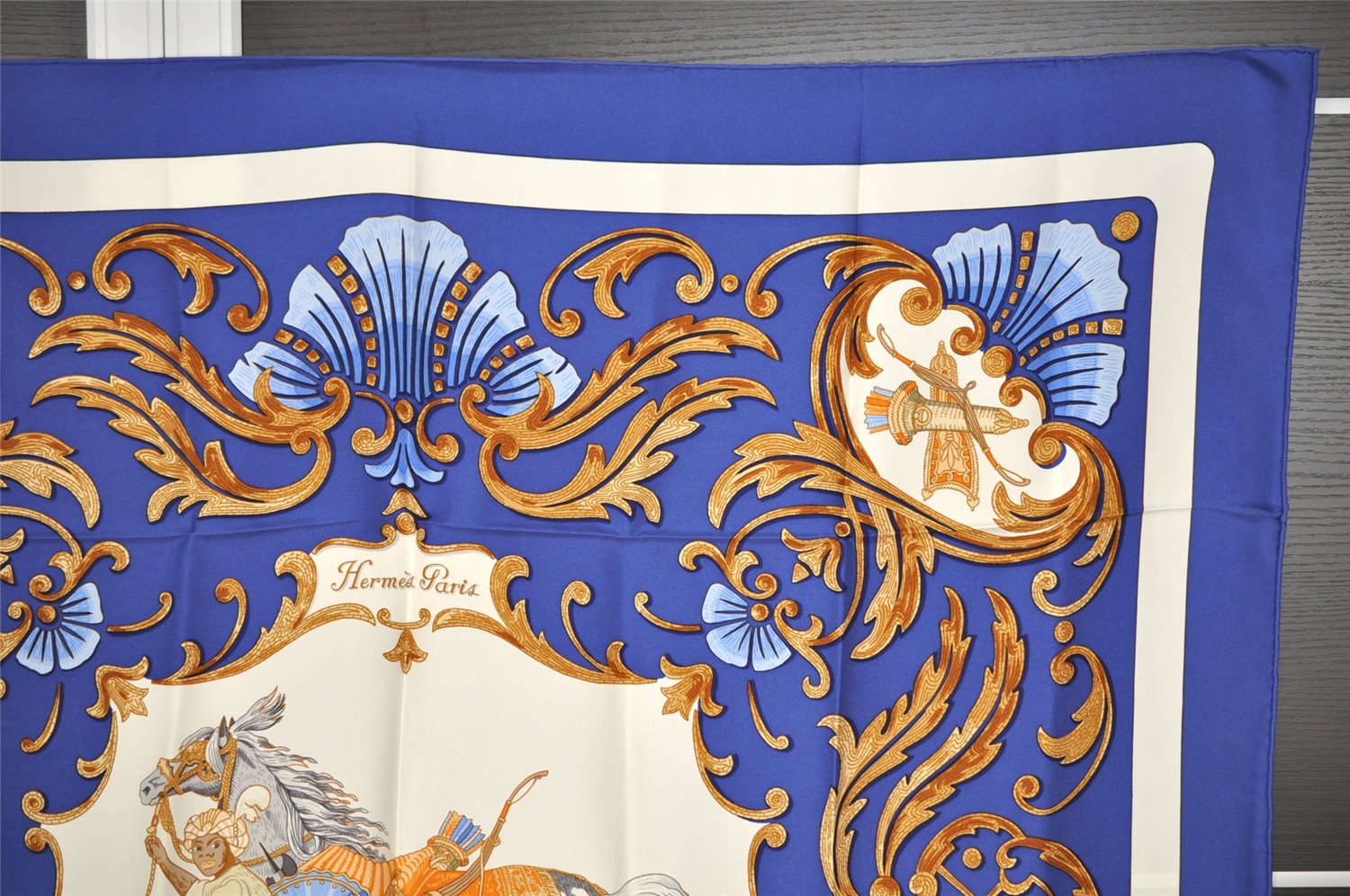 Authentic HERMES Carre 90 Scarf 