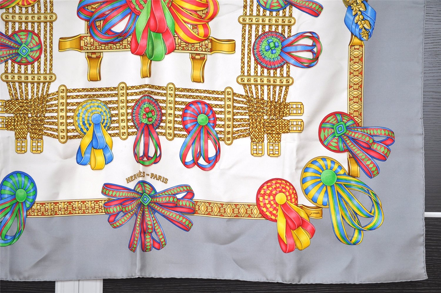 Authentic HERMES Carre 90 Scarf 