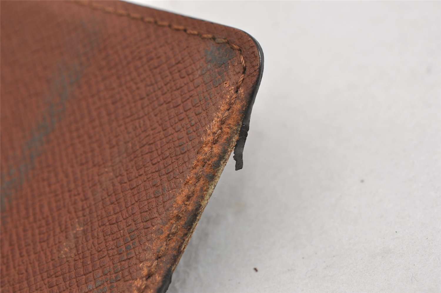 Authentic Louis Vuitton Monogram Multicles 4 Four Hooks Key Case M62631 LV K4954