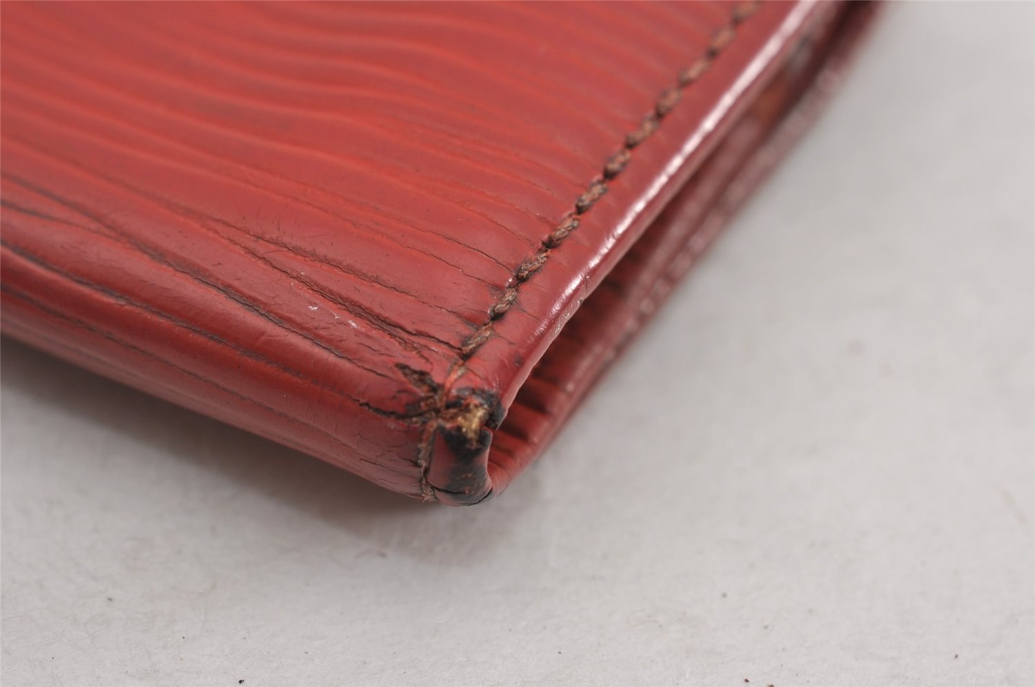 Authentic Louis Vuitton Epi Multicles 4 Key Case Red M63827 LV K4955