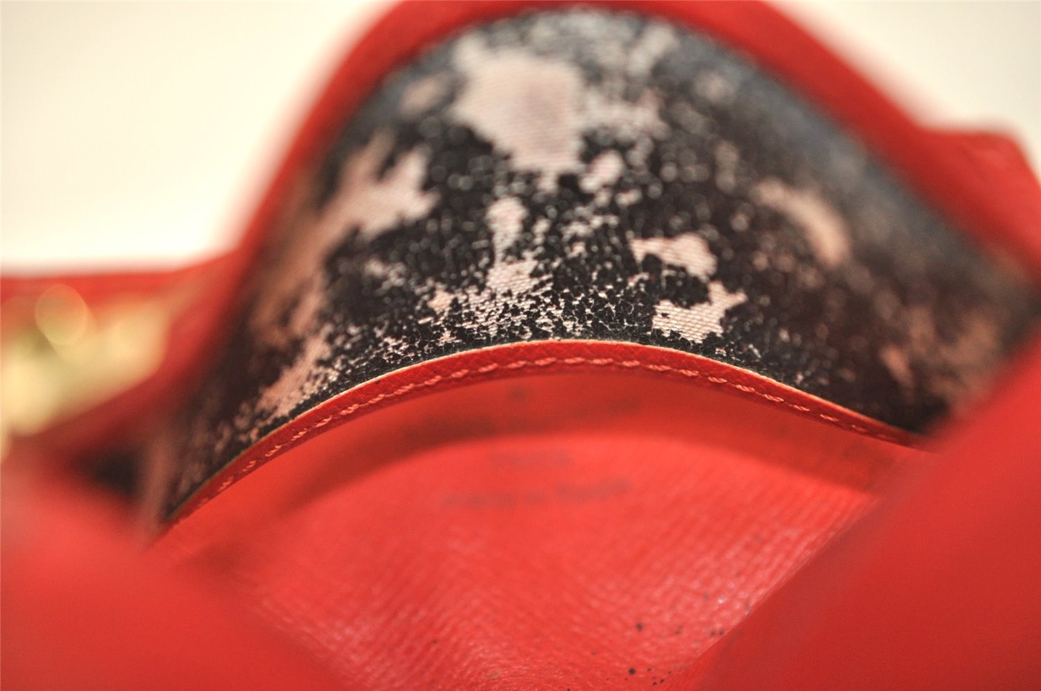 Authentic Louis Vuitton Epi Multicles 4 Key Case Red M63827 LV K4955