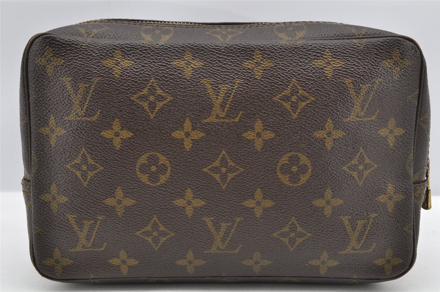 Auth Louis Vuitton Monogram Trousse Toilette 23 Clutch Hand Bag M47524 LV K4983