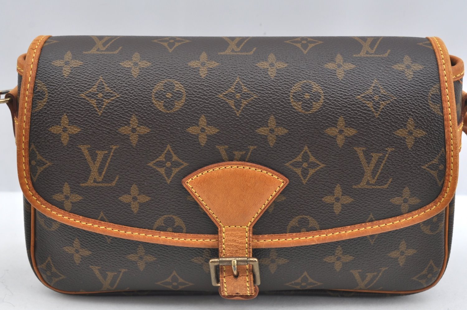 Authentic Louis Vuitton Monogram Sologne Shoulder Cross Body Bag M42250 LV K5007