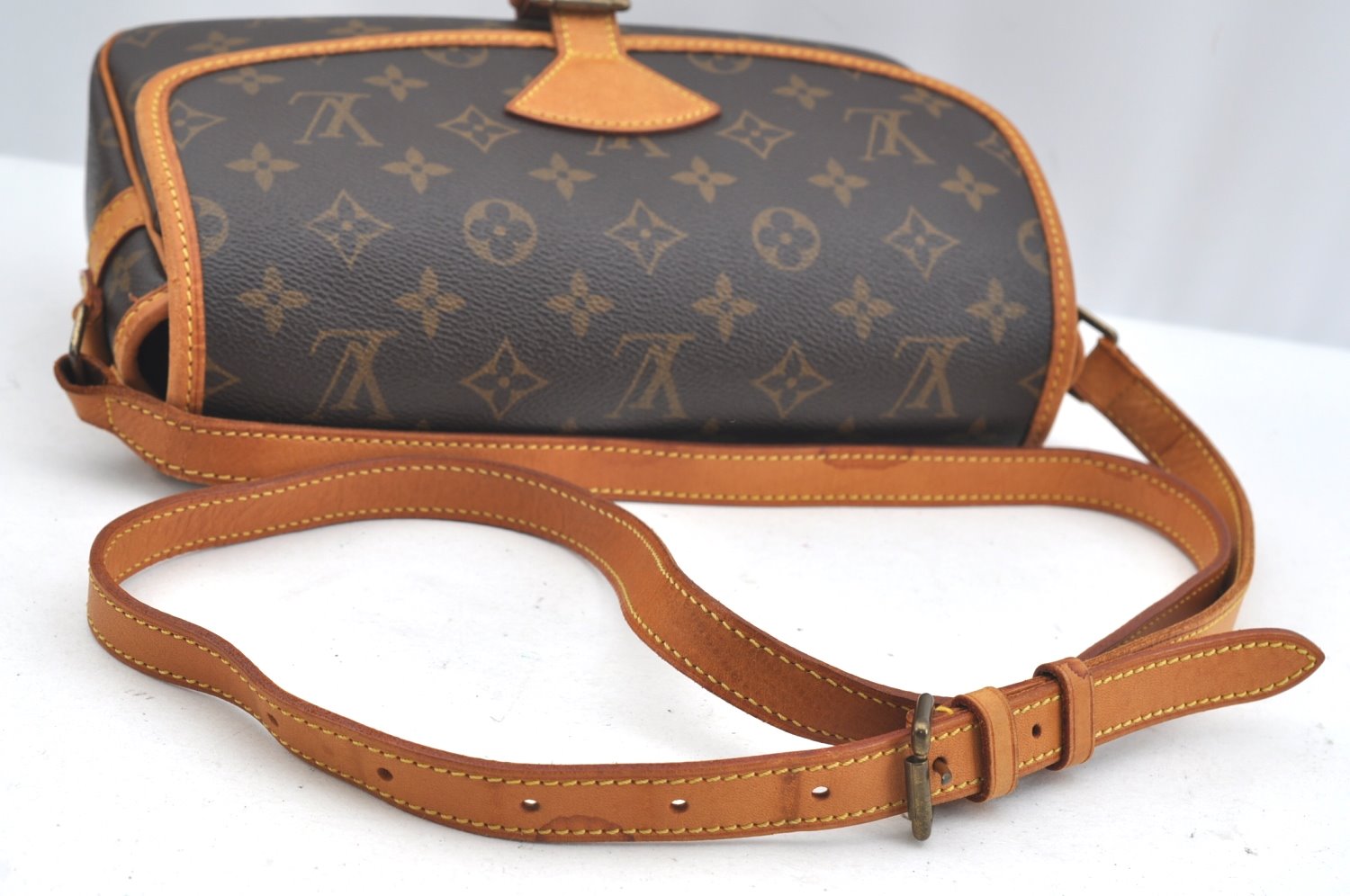 Authentic Louis Vuitton Monogram Sologne Shoulder Cross Body Bag M42250 LV K5007