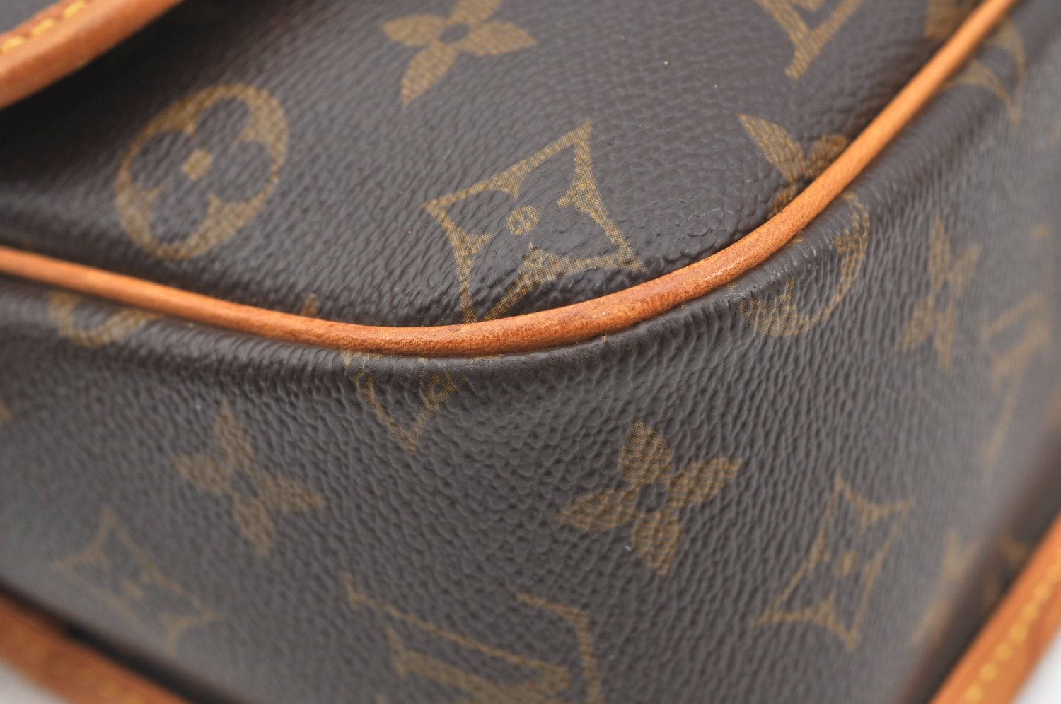 Authentic Louis Vuitton Monogram Sologne Shoulder Cross Body Bag M42250 LV K5007