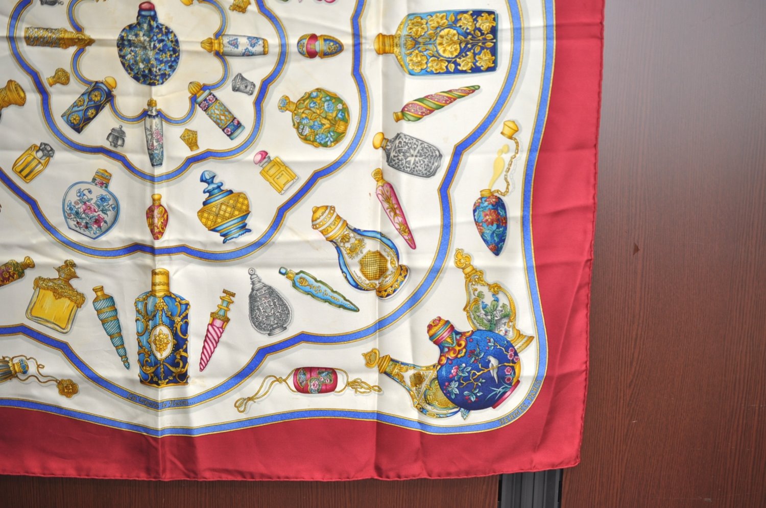 Authentic HERMES Carre 90 Scarf 