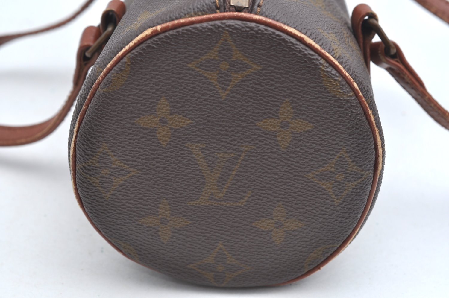 Authentic Louis Vuitton Monogram Papillon 22 Hand Bag Old Model LV K5041