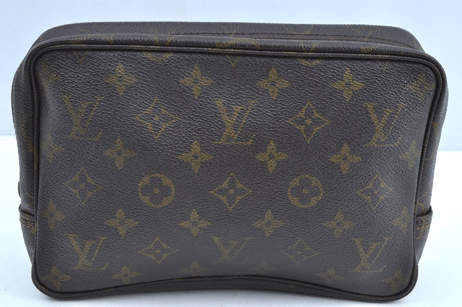 Authentic Louis Vuitton Monogram Trousse Toilette 23 Clutch Hand Bag Junk K5043