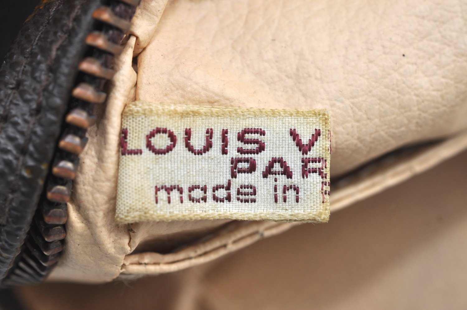 Authentic Louis Vuitton Monogram Trousse Toilette 23 Clutch Hand Bag Junk K5043