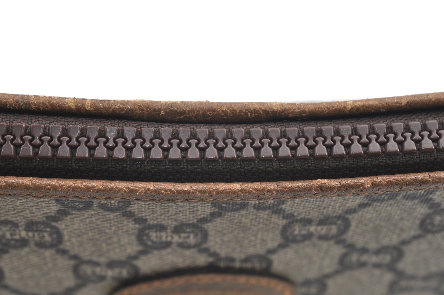 Authentic GUCCI GG Plus Clutch Hand Bag Purse GG PVC Leather Brown K5051