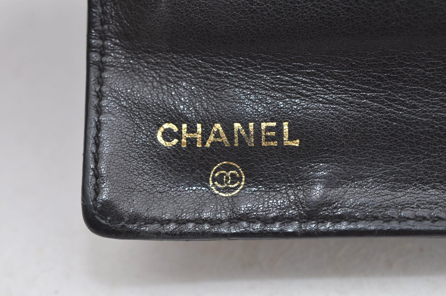 Authentic CHANEL Caviar Skin CC Logo Bifold Long Wallet Purse Black K5053