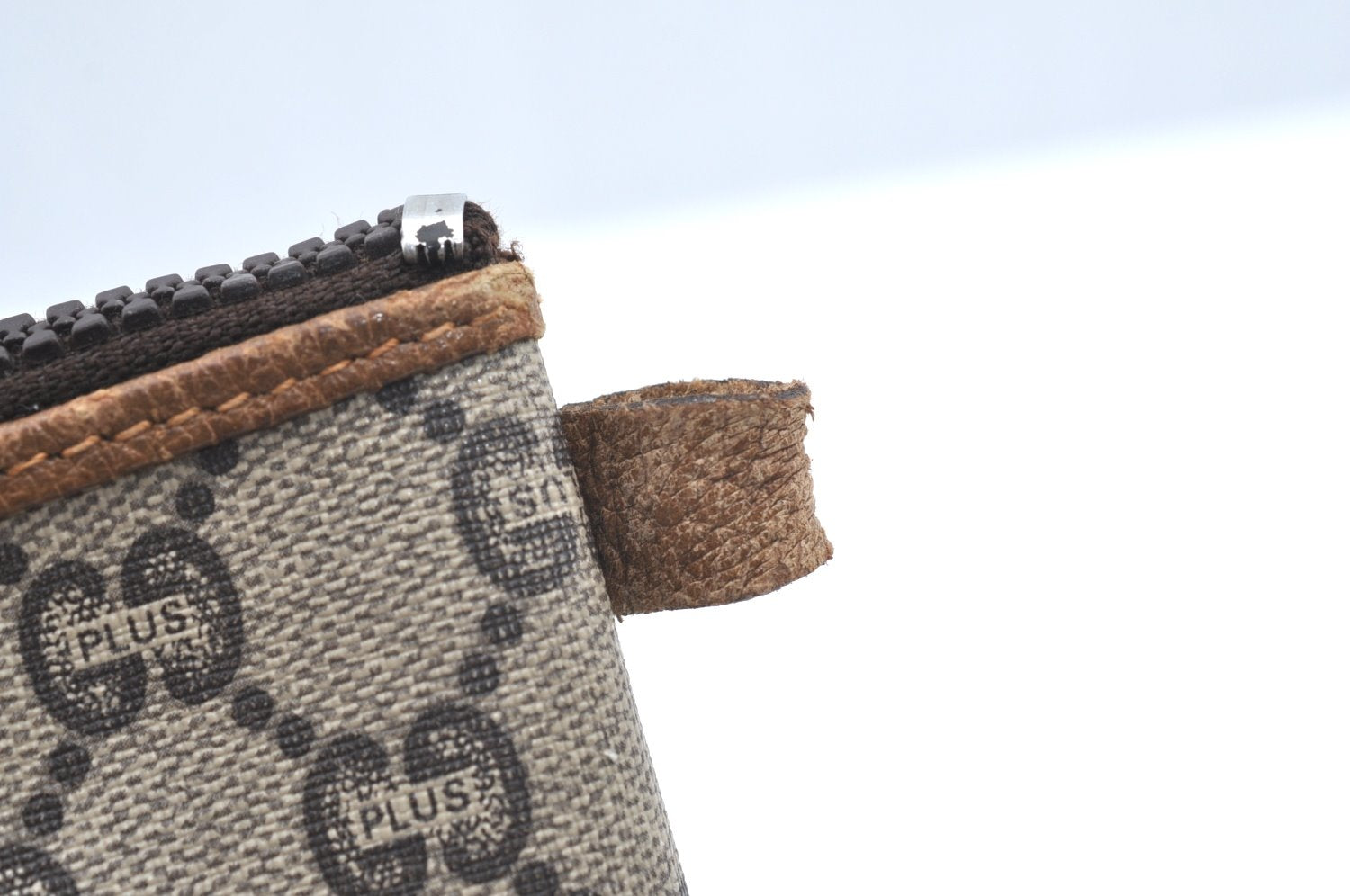 Authentic GUCCI GG Plus Clutch Hand Bag Purse PVC Leather Brown K5055