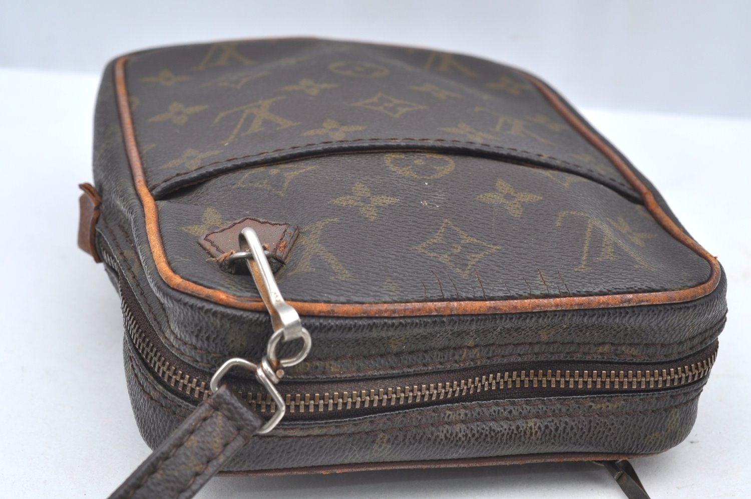 Auth Louis Vuitton Monogram Danube Shoulder Cross Bag Old Model LV Junk K5056