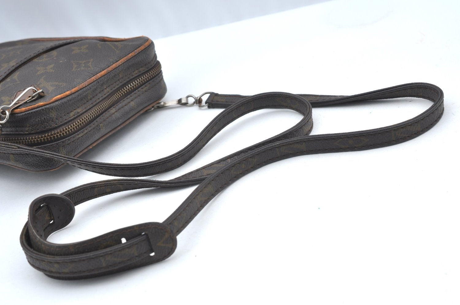 Auth Louis Vuitton Monogram Danube Shoulder Cross Bag Old Model LV Junk K5056