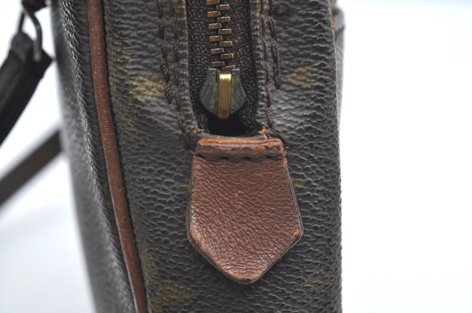 Auth Louis Vuitton Monogram Danube Shoulder Cross Bag Old Model LV Junk K5056