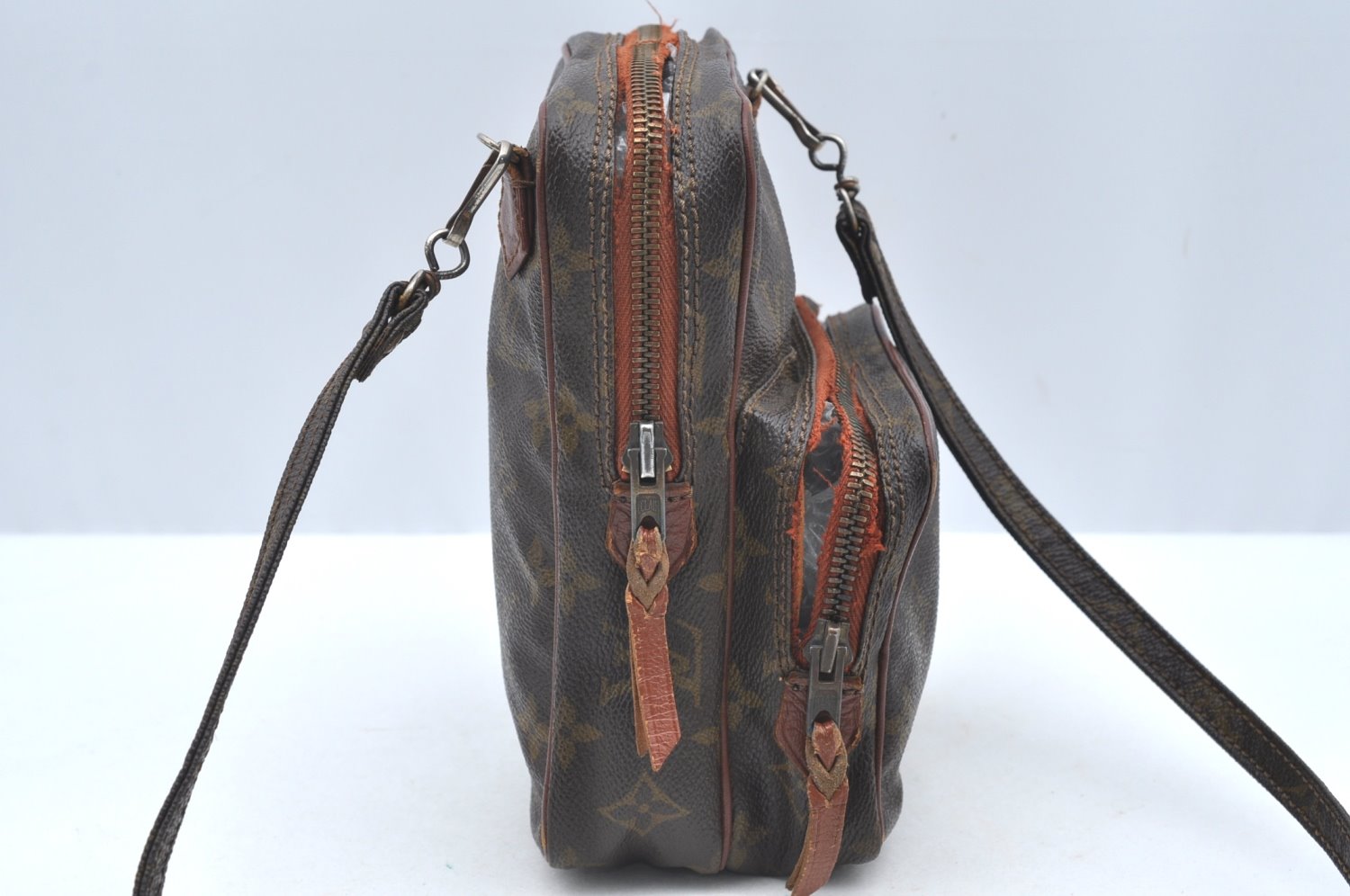 Auth Louis Vuitton Monogram Amazone Shoulder Cross Body Bag Old Model Junk K5058