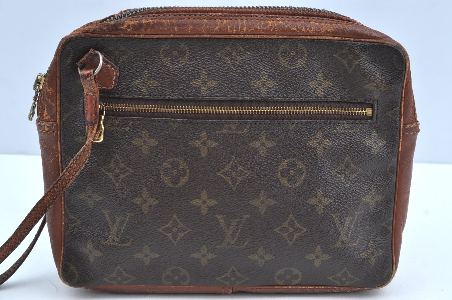Authentic Louis Vuitton Monogram Pochette Sport Clutch Bag Old Model Junk K5061