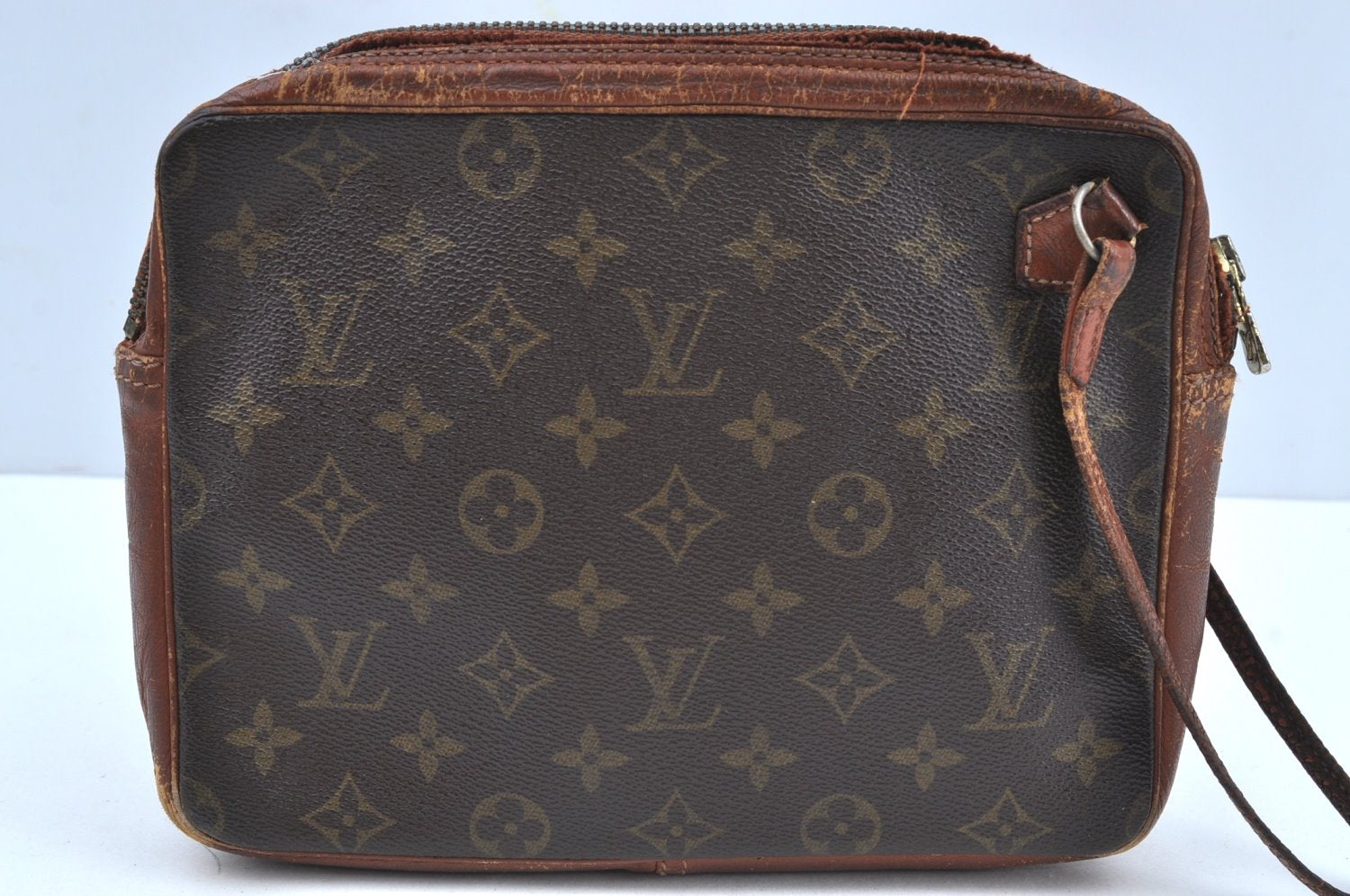 Authentic Louis Vuitton Monogram Pochette Sport Clutch Bag Old Model Junk K5061