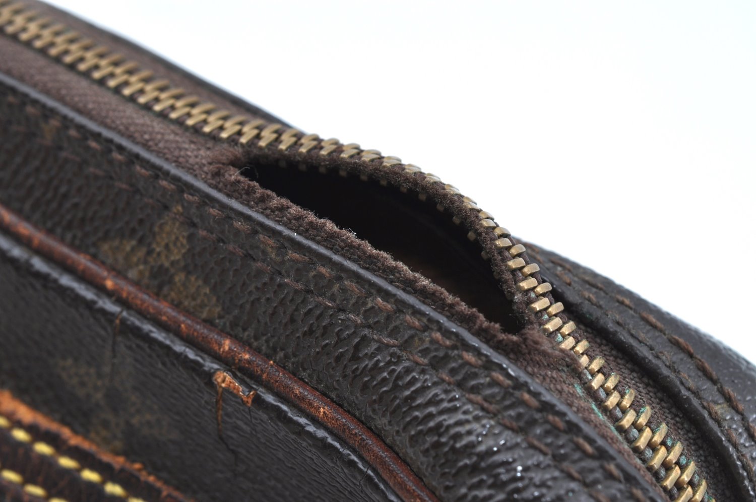 Auth Louis Vuitton Monogram Marly Dragonne GM Clutch Bag Old Model LV Junk K5070