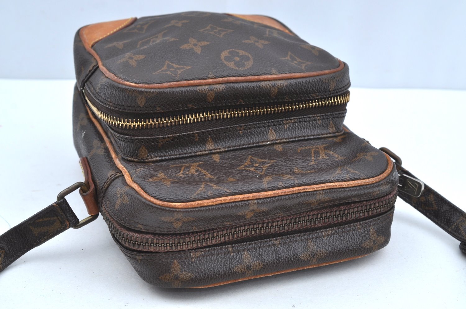 Authentic Louis Vuitton Monogram Amazone Shoulder Cross Body Bag M45236 LV K5077