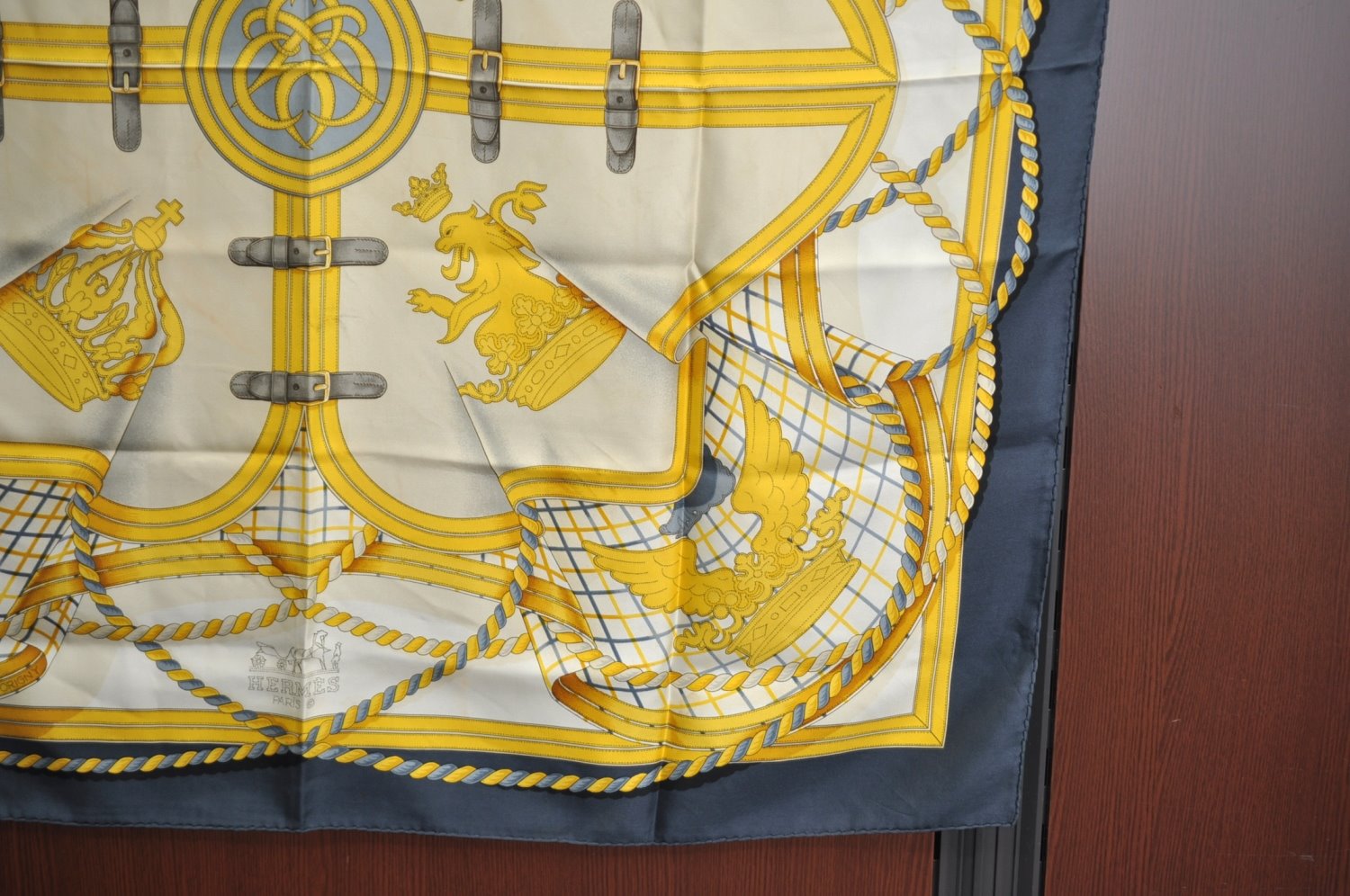 Authentic HERMES Carre 90 Scarf 