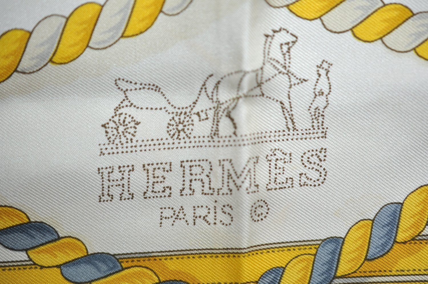 Authentic HERMES Carre 90 Scarf 