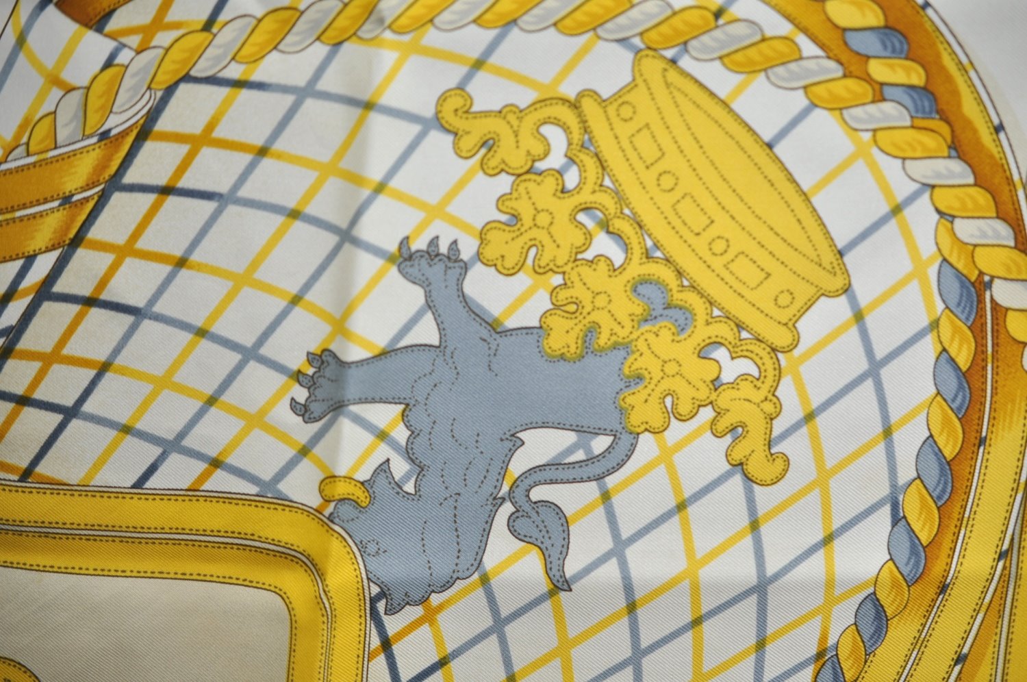 Authentic HERMES Carre 90 Scarf 