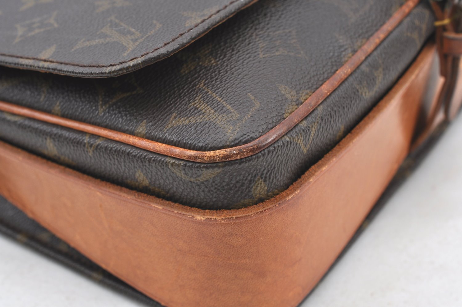 Authentic Louis Vuitton Monogram Cartouchiere GM Shoulder Bag Old Model LV K5096