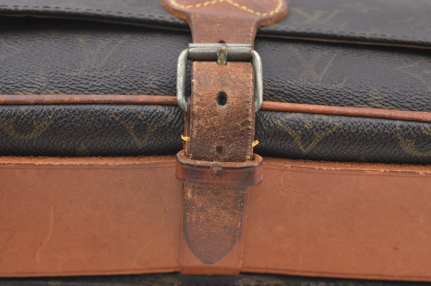 Authentic Louis Vuitton Monogram Cartouchiere GM Shoulder Bag Old Model LV K5096