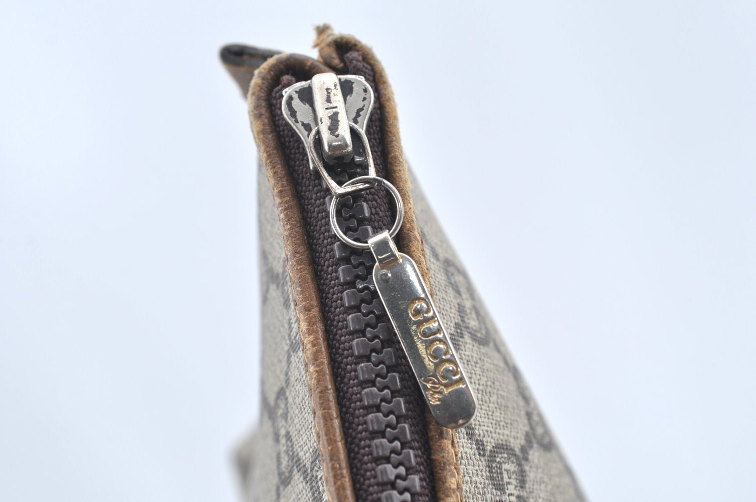 Authentic GUCCI GG Plus Clutch Hand Bag Purse PVC Leather Brown K5104