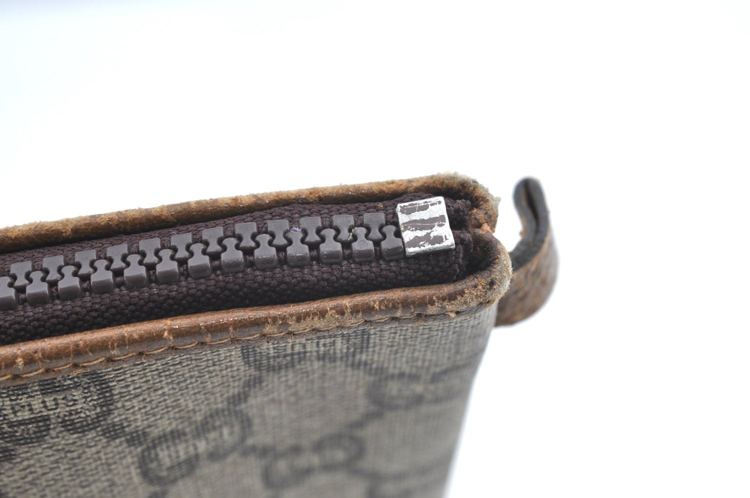 Authentic GUCCI GG Plus Clutch Hand Bag Purse PVC Leather Brown K5104