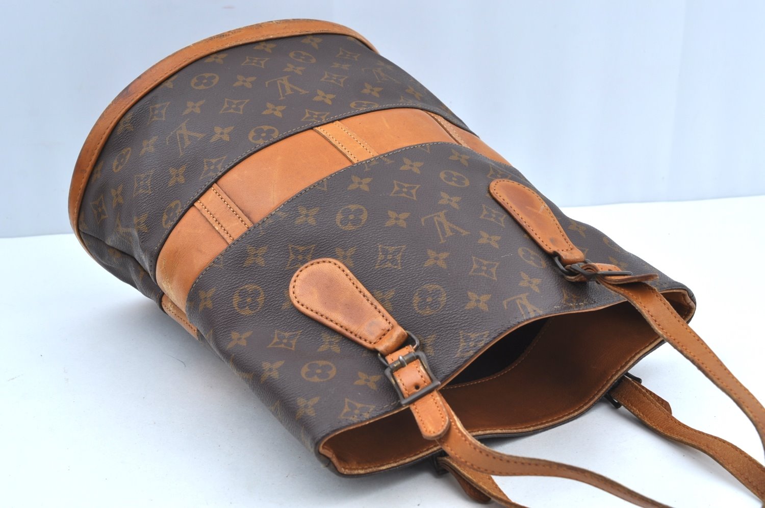 Authentic Louis Vuitton Monogram Bucket GM Shoulder Bag T42236 USA Model K5109