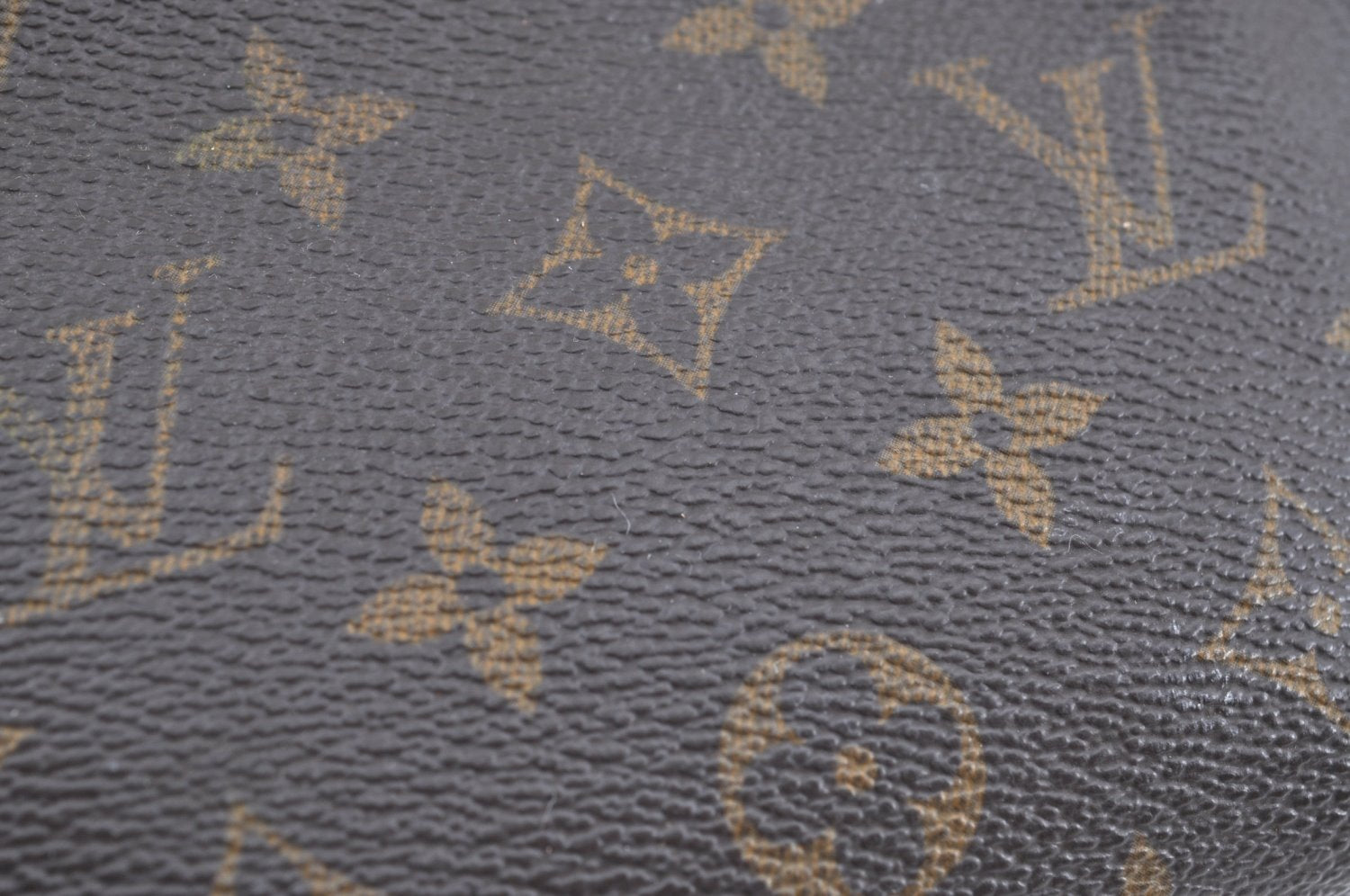 Authentic Louis Vuitton Monogram Poche Toilette 15 M47546 Cosmetics Pouch K5117