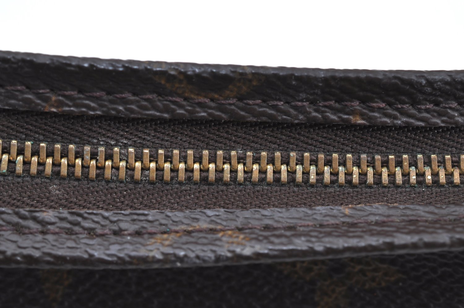 Authentic Louis Vuitton Monogram Poche Toilette 15 M47546 Cosmetics Pouch K5117