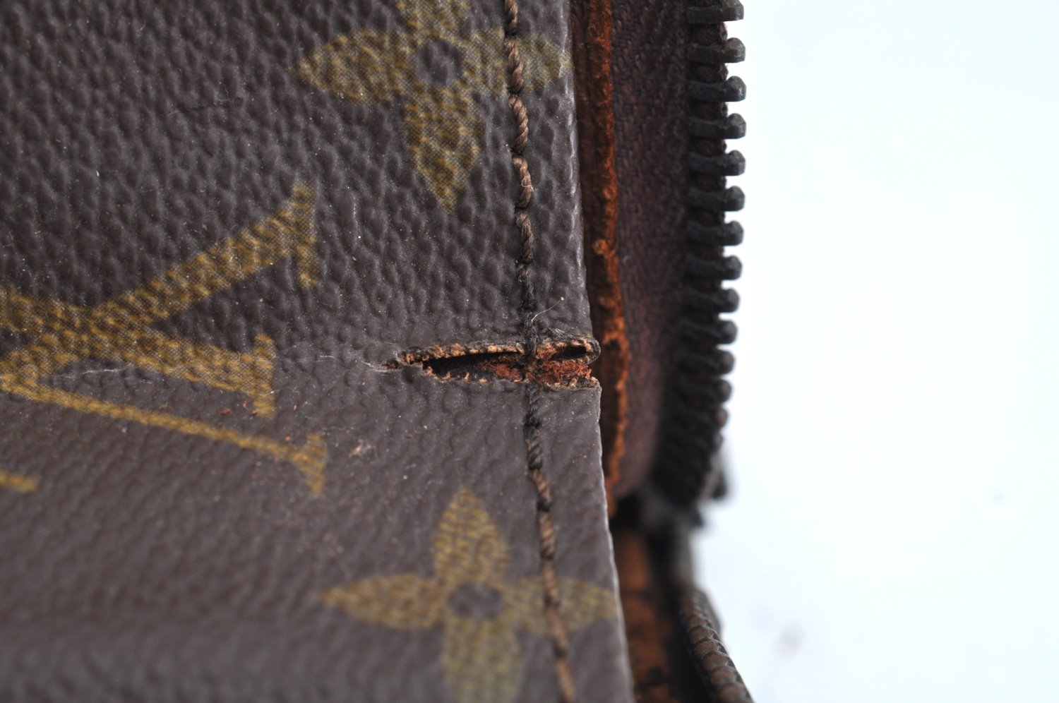 Authentic Louis Vuitton Monogram Poche Documents Document Case Old Model K5118